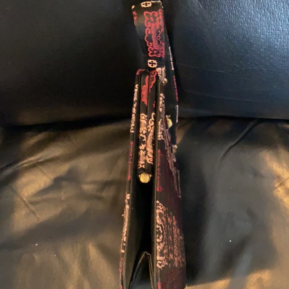 Vintage bag with chic style is perfect 🌺 - Picture 5 of 9